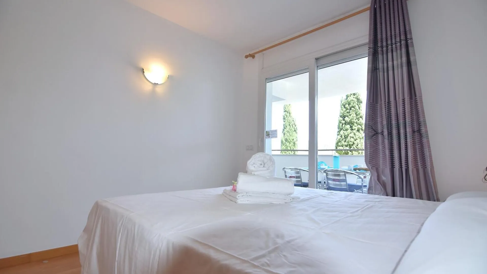 Rnet - 130 Portomar Standart Roses Daire